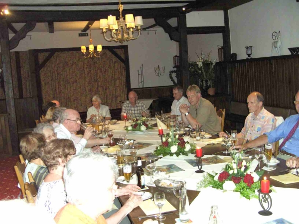 Thusanang Treffen 9. Juni 07_08.jpg